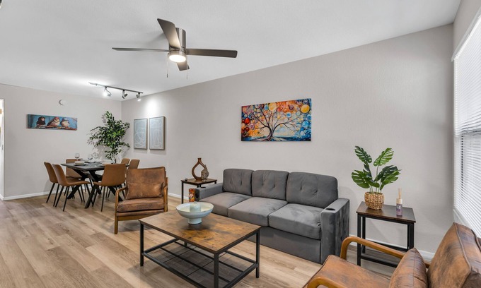 Cimarron Foothills Estates Apartment | Gorgeous Full Apt 2br/2bath W/Heated Pool, Spa & Gym