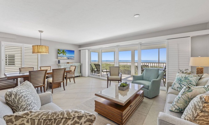 Sanibel House | Gorgeous Gulf Front Townhome! FALL SALE!