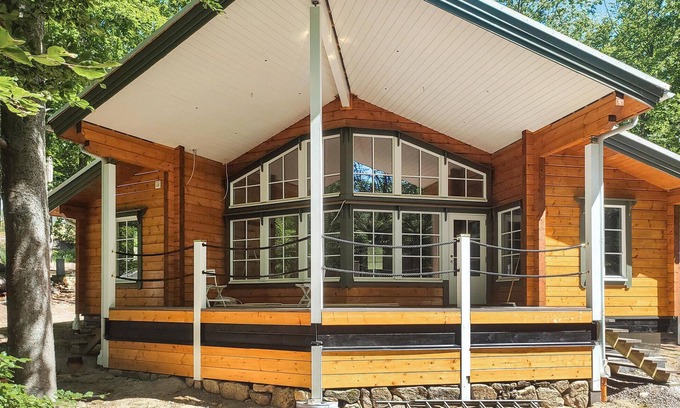Fjalkinge House | Gorgeous home in Fjälkinge with kitchen