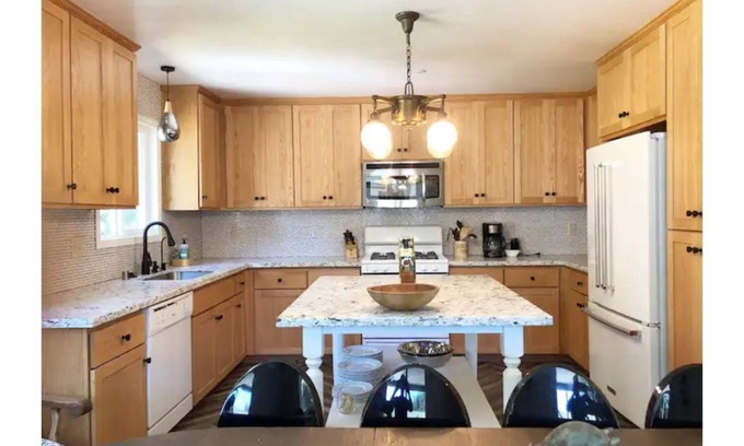 Guerneville House | Gorgeous House By The River For A Large Group