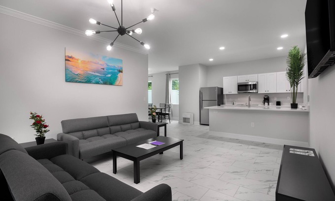 Windy Hill Condo | Gorgeous New Snowbird Rental! 4 Bedroom condo in the heart of North Myrtle Beach