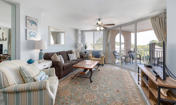 Saint Simons Island Condo | Gorgeous Oceanfront Condominium with Pool. Beach Access with Partial Ocean View
