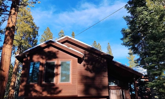 Kings Beach Cabin | Gorgeous, Spacious & Cozy Cabin in Kings Beachn
