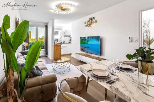Anatole France Apartment | Gout de luxe à Narbonne T3 Climatisé, Spa, Parking
