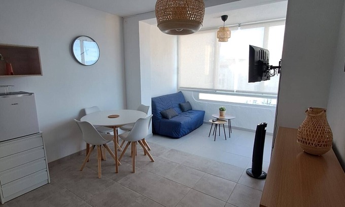 Santa Margarida Apartment | GR CANAL 19 - One bedroom apartment 50 m from the sea