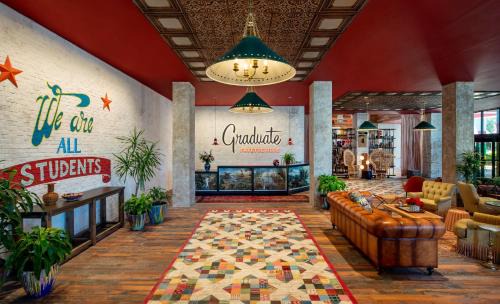 Fayetteville Hotel | Graduate by Hilton Fayetteville, AR