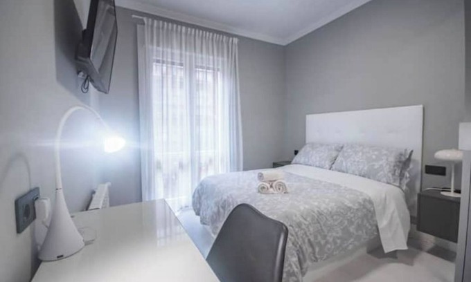 Bilbao City Centre Apartment | Gran Apartamento 6 Suites Bilbao Center