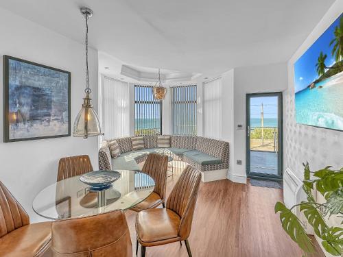 North Shore Apartment | Granada Apartments Berkeley