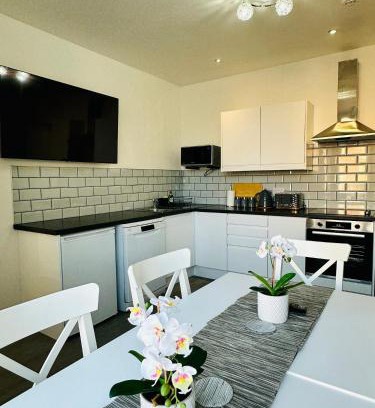North Shore Apartment | Granada Apartments Holmfield Rd