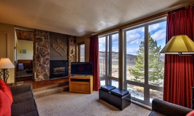 Silvercreek Resort | Granby Ranch, 2 BR, near Winter Park. Slopeside. Sleeps 8.nn