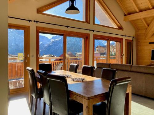 Les Deux Alpes Apartment | Grand appart lumineux 7 pièces, 250m pistes, 10 pers, animaux admis - FR-1-811-13