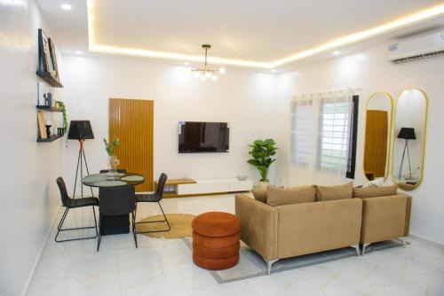Cocody Apartment | Grand Appartement de 2 chambres - Résidence Sabyra