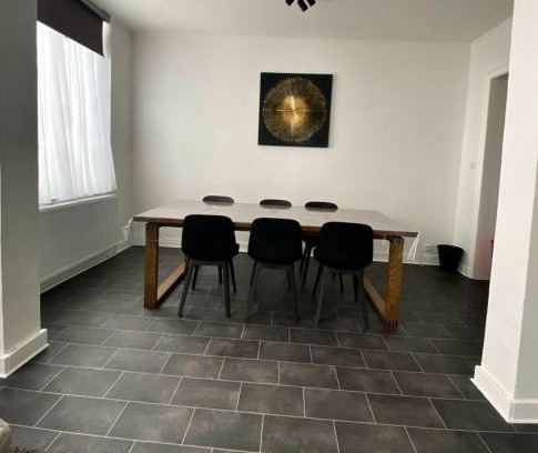 Laken Apartment | Grand appartement deux chambres