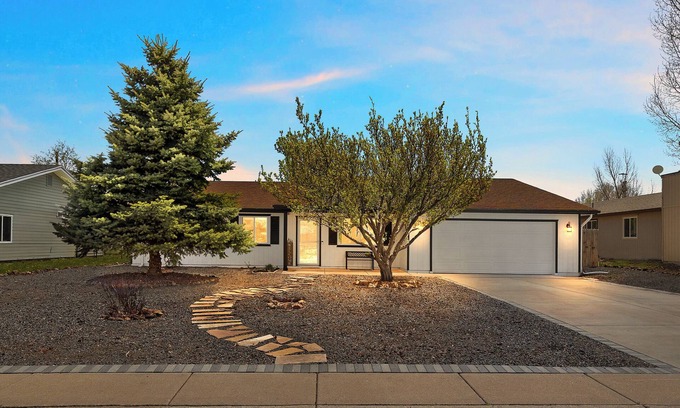 Williams House | Grand Canyon Casa w/Theater, Arcade Games, Pool Table in Williams, AZ Rte. 66!