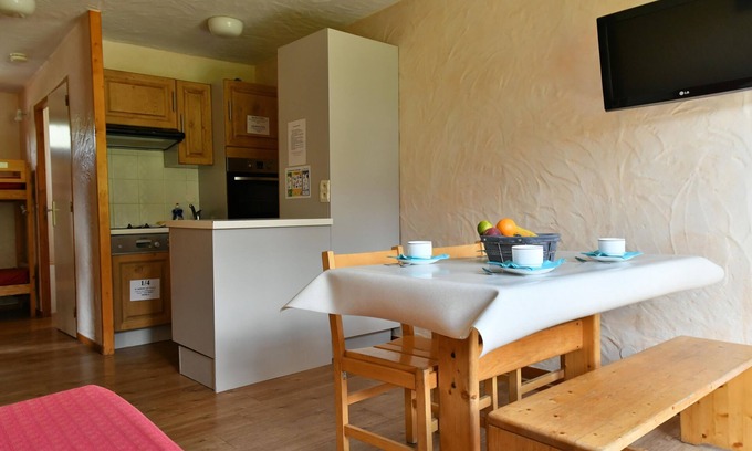Val Claret Apartment | Grand Cap 3 - Appt 4 pers in Chalet - CALM & NATURE