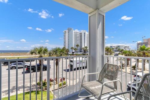 Orange Beach House | Grand Caribbean 201- One bedrooms sleeps 6 w bunks