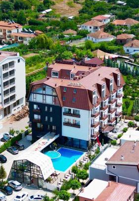 Tushemisht Hotel | Grand Hotel Pogradec
