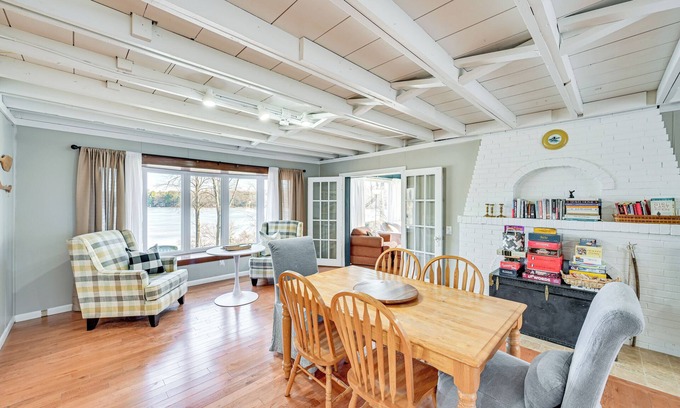 Grand Junction Cottage | Grand Junction Lake Home: 13 Mi to South Haven!