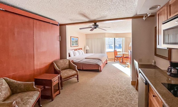 Crested Butte Hotel | Grand Lodge #120
