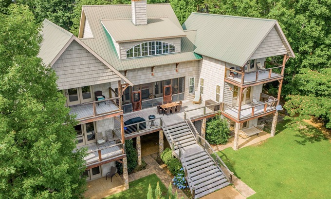 Arley House | Grand Lodge: 7 BR, 4.5 BA House in Arley, Sleeps 20