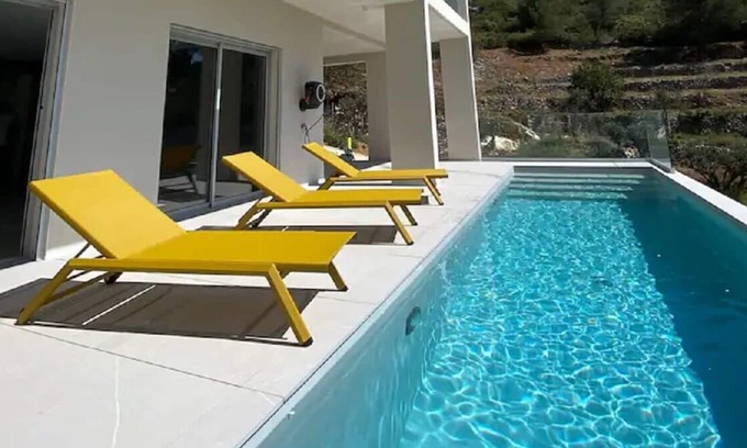 Roquevaire Villa | Grand Modern Villa with Private Outdoor Pool