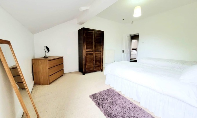 Liverpool House | Grand Restored Georgian Mansion: 7 Beds, 6 Baths