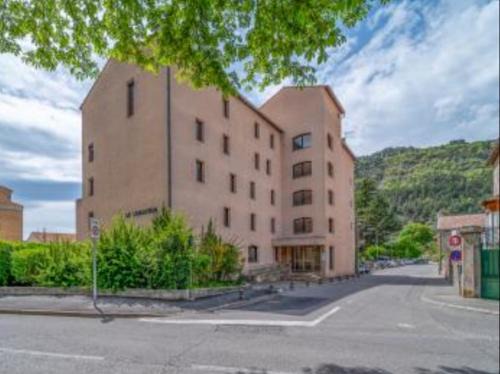 Digne-les-Bains Apartment | Grand studio confortable jusqu'à 4 personnes