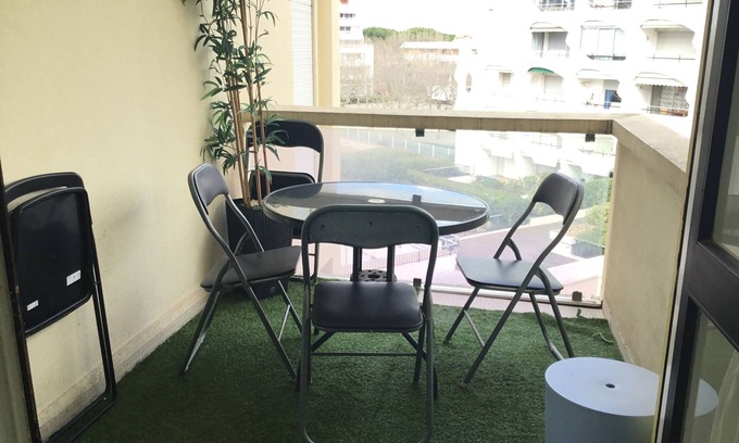 La Grande-Motte Apartment | Grand Studio en Hyper Centre au Calme à 100 de la mer et du Port