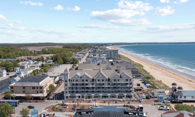 Old Orchard Beach Condo | Grand Victorian ocean view, Unit 409