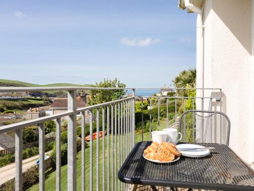 Hope-Cove House | Grand View