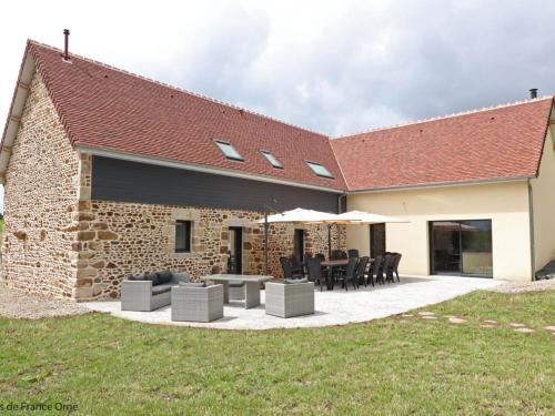 La Chapelle d'Audaine House | Grande maison familiale avec sauna privé, jeux extérieurs - FR-1-497-136