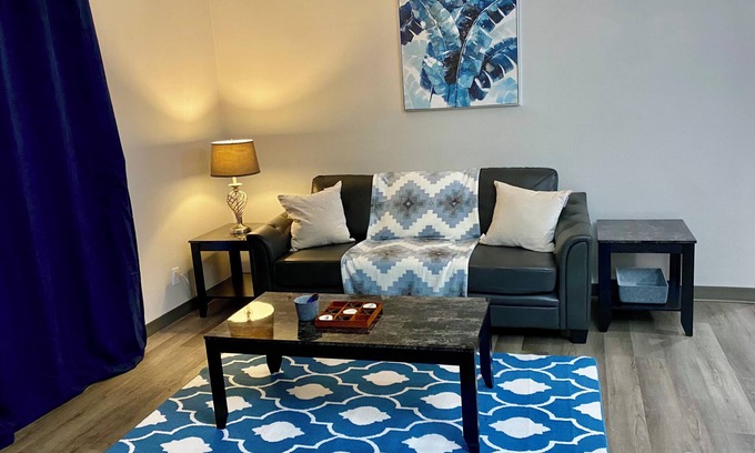 Grande Prairie Apartment | Grande Prairie 2 BR/1 BATH/Furnished/Patio & BBQ/24 hrs scrty camera/Free prking