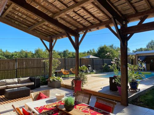 Le Barp House | Grange rénovée au Calme