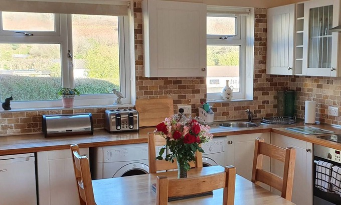 Mumbles Ski Chalet | Granny Shells in the beautiful Swansea