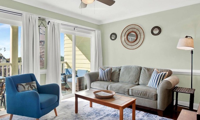Tybee Island Condo | Great Beach Condo, Across From Heated Pool Access