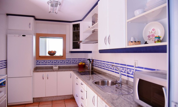 Rota House | GREAT HOUSE HOUSE IN COSTA BALLENA