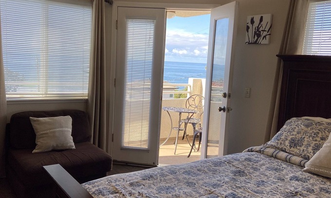 Motel District Condo | Great location! Easy beach access! Sleeps 12