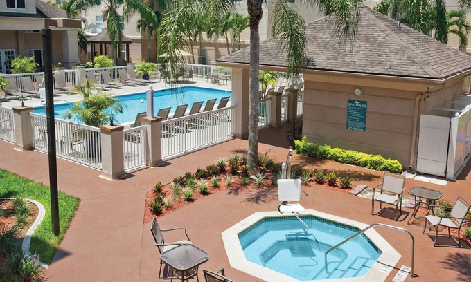Villas Apartment | Great Location! Outdoor Pool, Minutes to Bell Tower Shops and Fish Tale Marina!