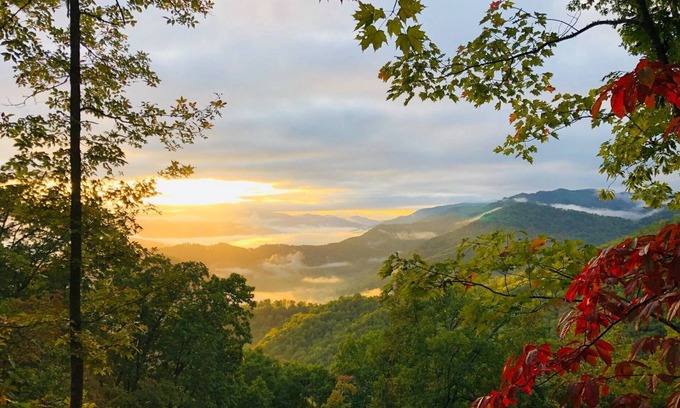 Whittier Cabin | Great Mountain Views near Cherokee and Bryson City, NC w/1 BR, grill, & firepit