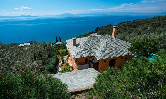 Agios Vlassios Villa | Great Pelion Villa | Villa 2 Cypresses | 4 bedrooms | Private Pool | Aghios.