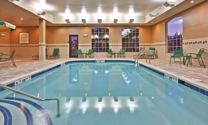 Rochester Apartment | Great Studio | Free Breakfast, Indoor Pool