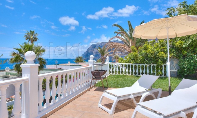 Los Gigantes House | Great view of the Atlantic, private pool, 5 min. to the port of Los Gigantes