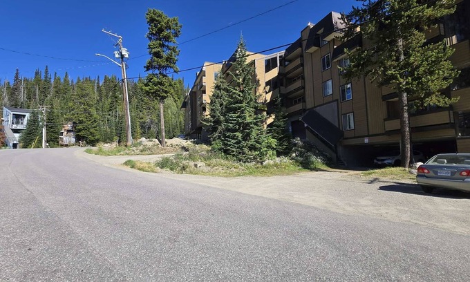 Big White Ski Resort Condo | GreatEscape Big White Upper Ski Hill Condo w/PRIVATE SAUNA!
