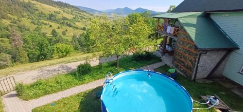 Plavya House | Green House Panorama Karpat