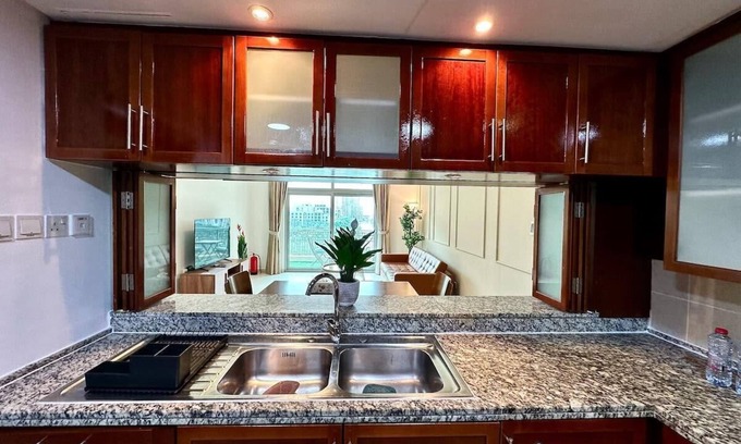 The Greens Apartment | Greens & Views I Spectacular Lakes View I