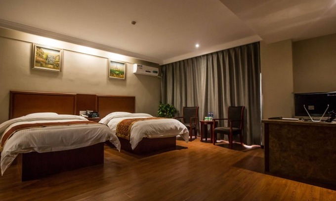 Danyang Hotel | GreenTree Inn Zhenjiang Danyang Wanshan Park Express Hotel
