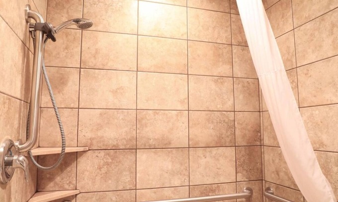 Heyburn House | Greystone Crossing Suite #9