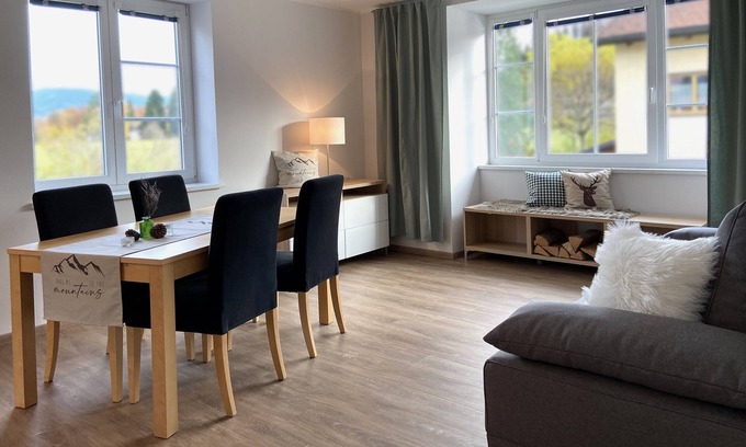 Siegsdorf Apartment | Großzügige Ferienwohnung zum Entspannen und Wohlfühlen, 78 m², 4 Personen, Wlan
