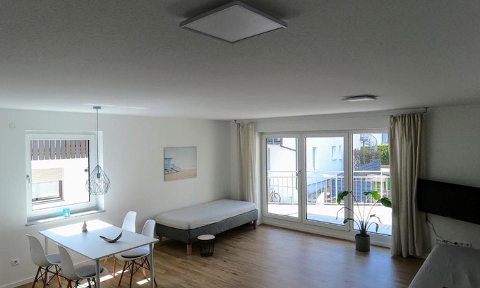 Grossheppach Apartment | großzügiges, helles und modernes Hiloa-Apartment