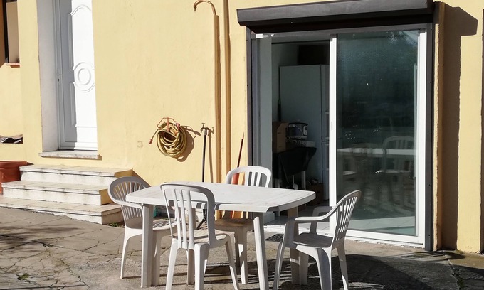 Six-Fours-les-Plages Villa | GROUND FLOOR OF SIX-FOURS VILLA
